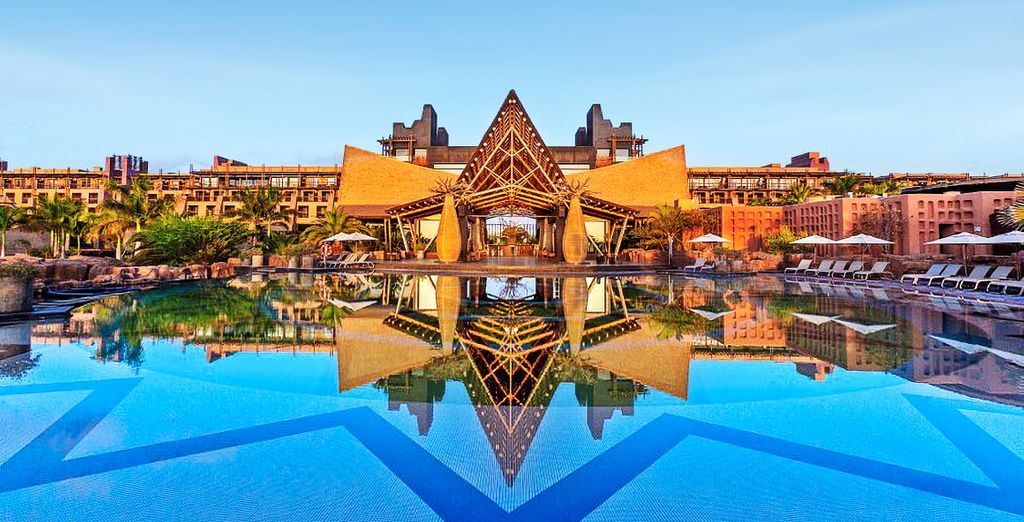 Lopesan Baobab Resort 5*