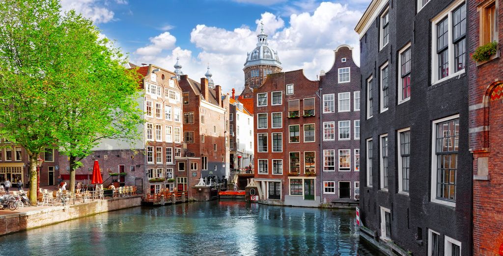 Amsterdam grachten bij avond