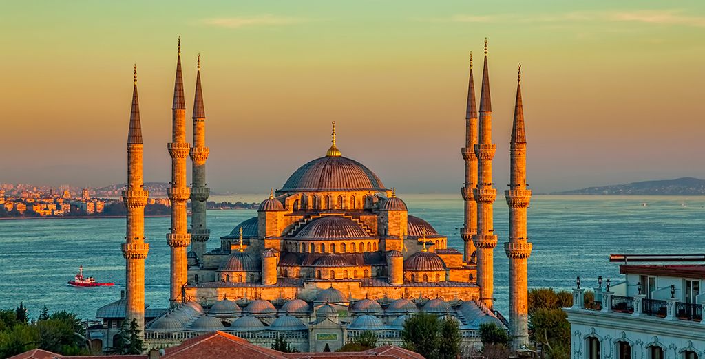 Mövenpick Hotel Istanbul 5*