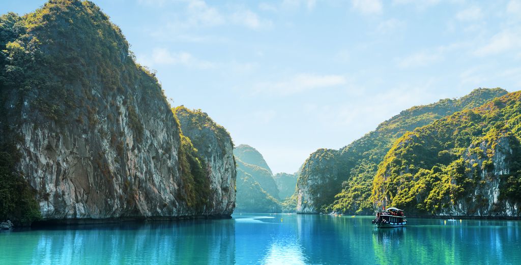 Circuito privado: De la bahía de Halong a las playas tailandesas