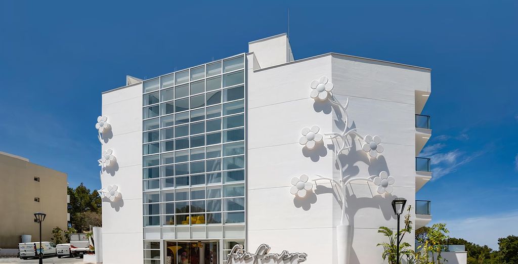 Five Flowers Hotel & Spa Formentera 5*