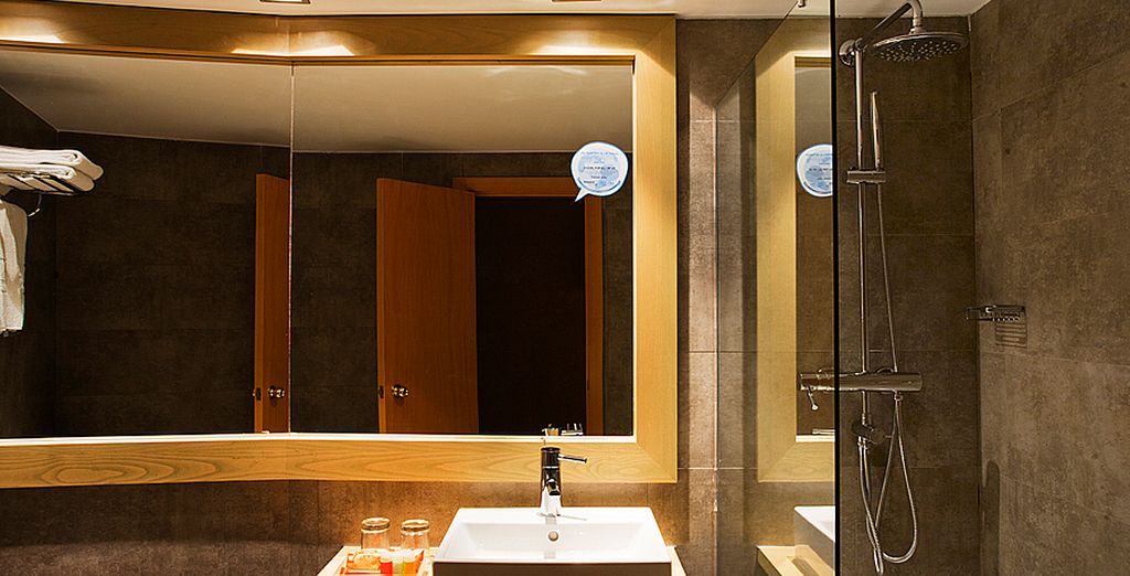 NH Collection Palacio de Oquendo 4*