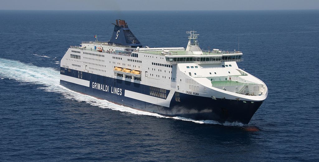 Baja Romántica 4* en barco con su coche