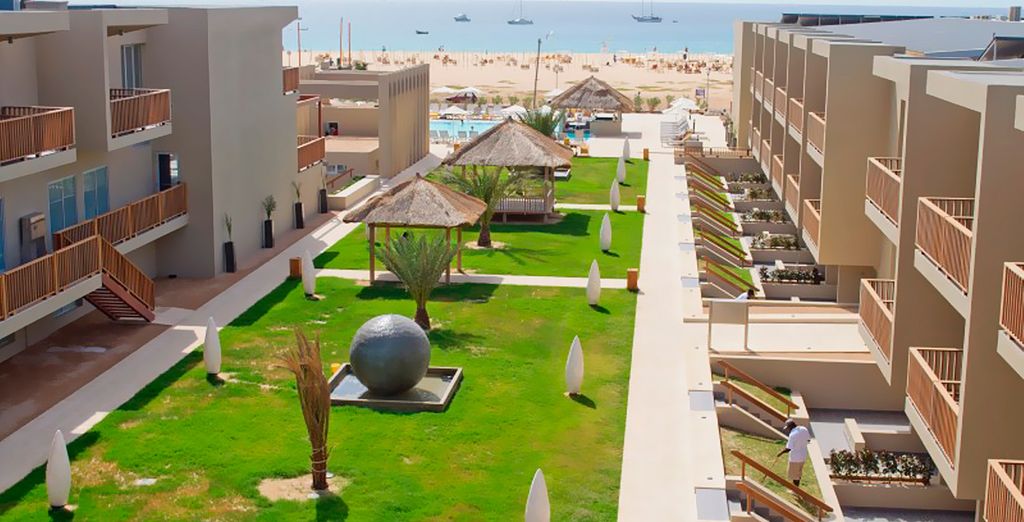 Hotel Oasis Salinas Sea 5*