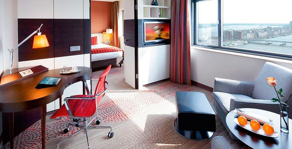 Mövenpick Hotel Amsterdam City Centre 4*