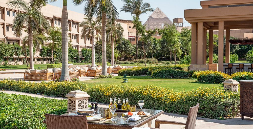 Descubre Egipto con Mena House 5*