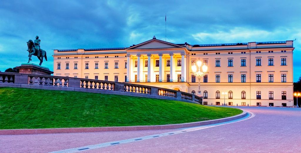 Islas Lofoten y sol de medianoche