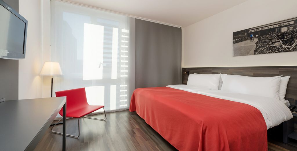 Singles: Circuito por la ciudad y estancia en Tryp Berlín Mitte 4*