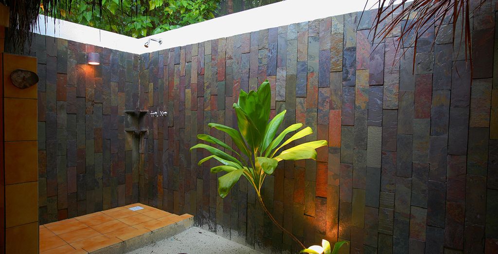 Combinado Divan Istanbul 5* y Filitheyo Island Resort 4*