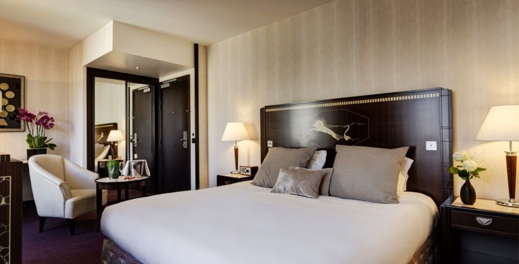 Hôtel haut de gamme cinq étoiles, tout confort avec salle de bain privative luxueuse et restaurant gastronomique