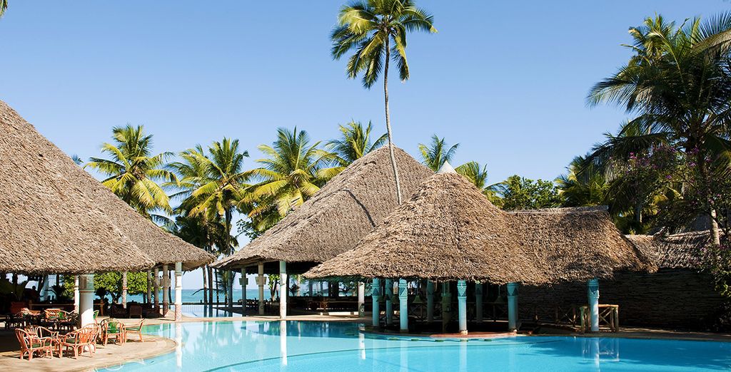 Neptune Village Beach Resort & Spa 4*