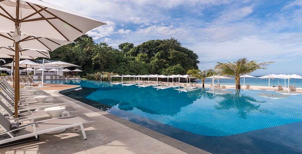 Combiné 5* Sofitel Philippine Plaza Hotel et Crimson Boracay Resort - Cebu