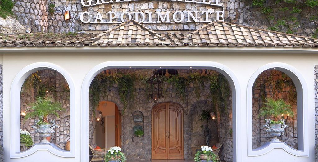 Grand Hotel Capodimonte 4*
