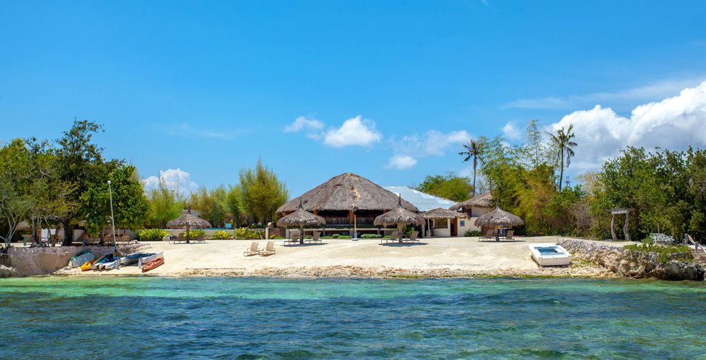 Bluewater Panglao Resort 4*
