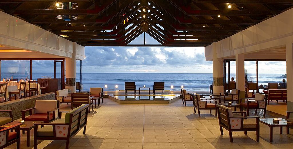 Avani Seychelles Barbarons Resort & Spa 4*