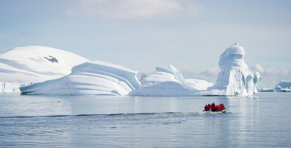 Crociera oltre il Circolo Polare Antartico
