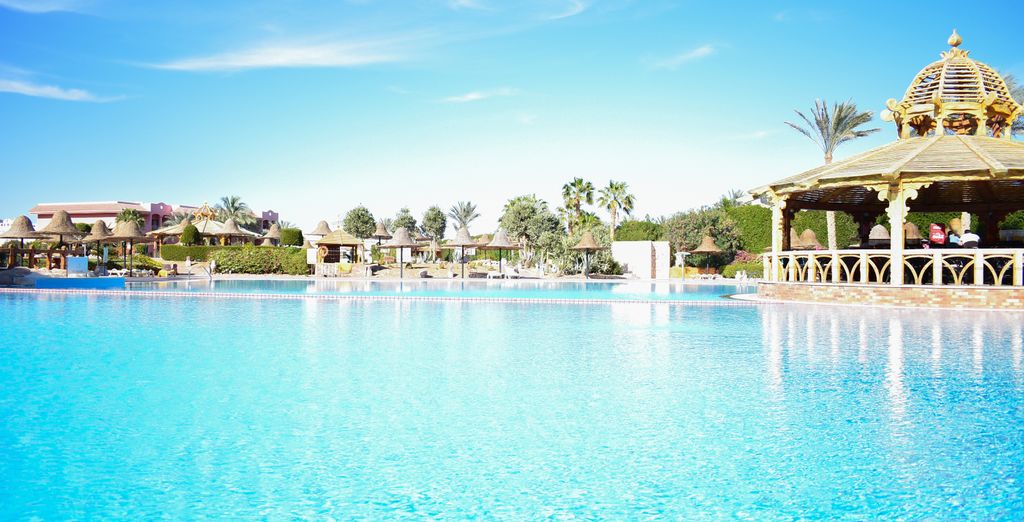 Parrotel Aqua Park Resort 4*