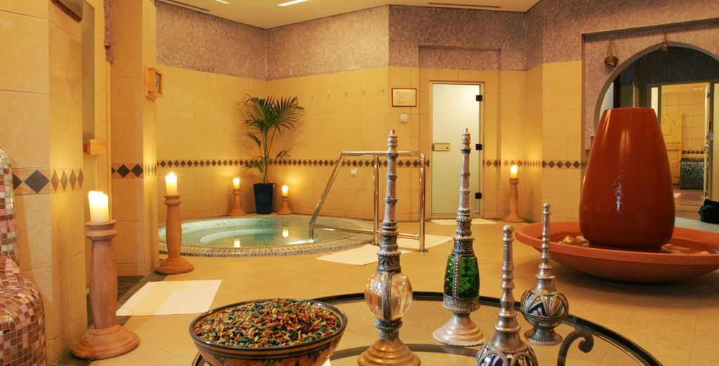 JA Palm Tree Court 5*