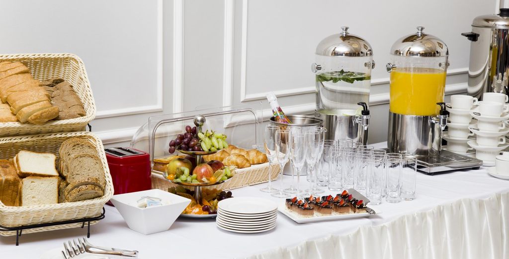 Grand Hotel Tchaikovsky  4*