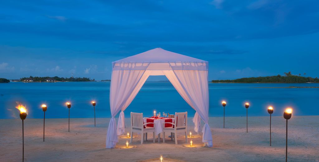 Tour Privato di 5 notti + soggiorno alle Maldive presso il Cinnamon Dhonveli Maldives 4*  