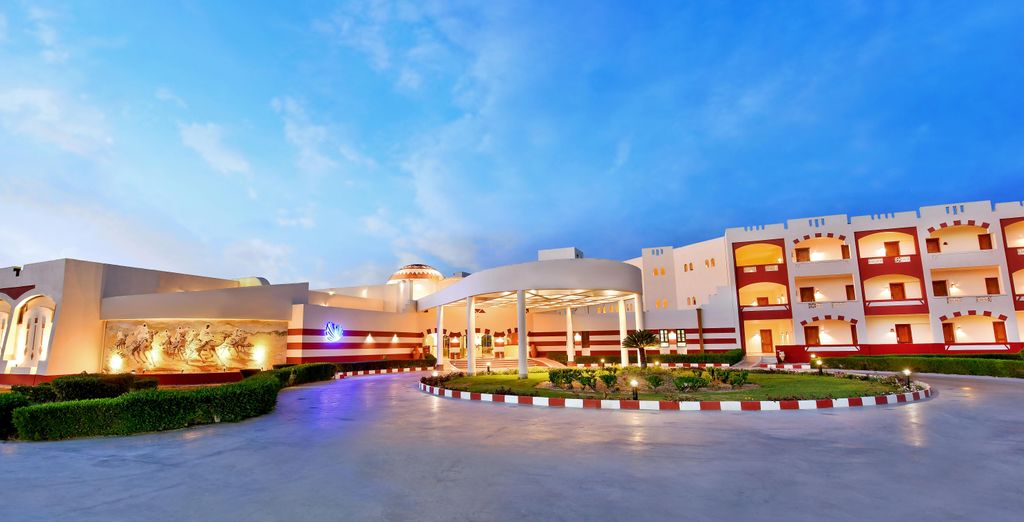 Jolie Beach Resort 4*