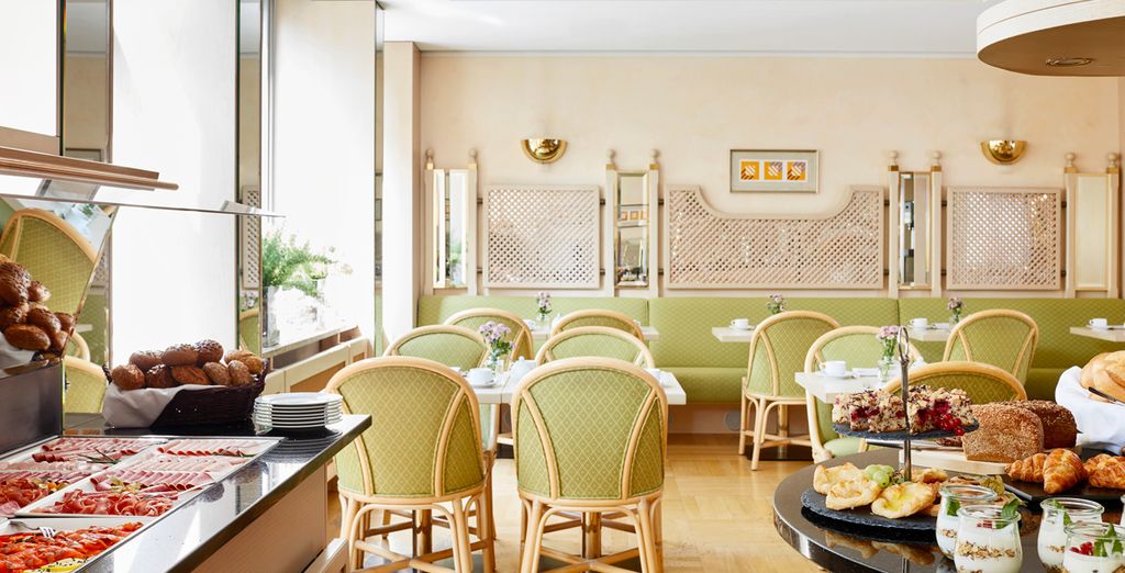 Living Hotel Kanzler 4*
