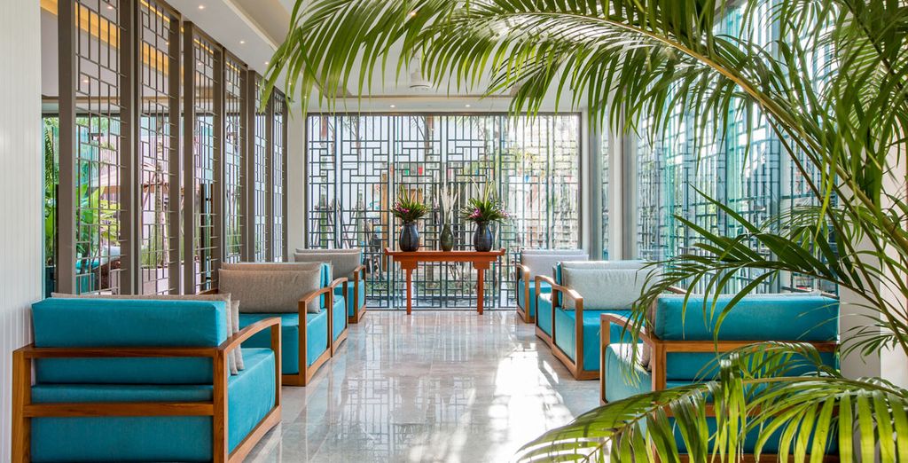 The Grand Fourwings Convention 5* + MAI HOUSE Patong Hill 5*
