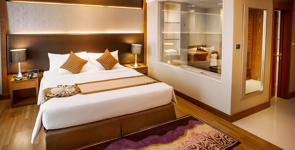 The Grand Fourwings Convention Hotel 5* + Kupu Kupu Phangan Beach Villas & Spa by L’Occitane 5*