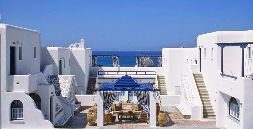 Tour nelle Isole Cicladi: 7 o 10 notti da Atene a Mykonos, Paros, Santorini
