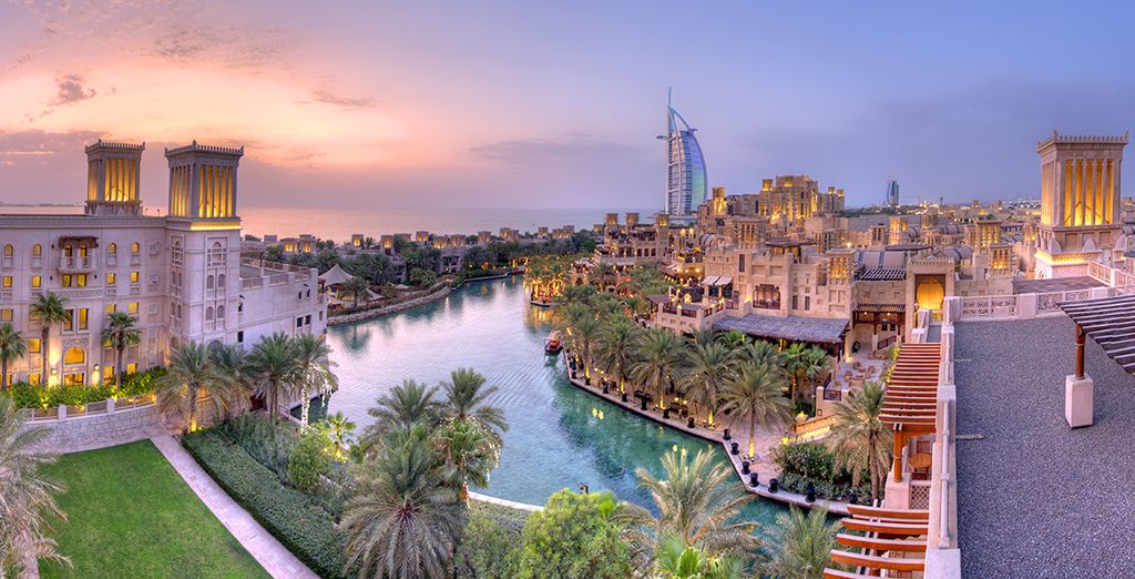 Crowne Plaza Festival City 5* + Diamond Hotel Philippines 5* & South Palms Resort 4*