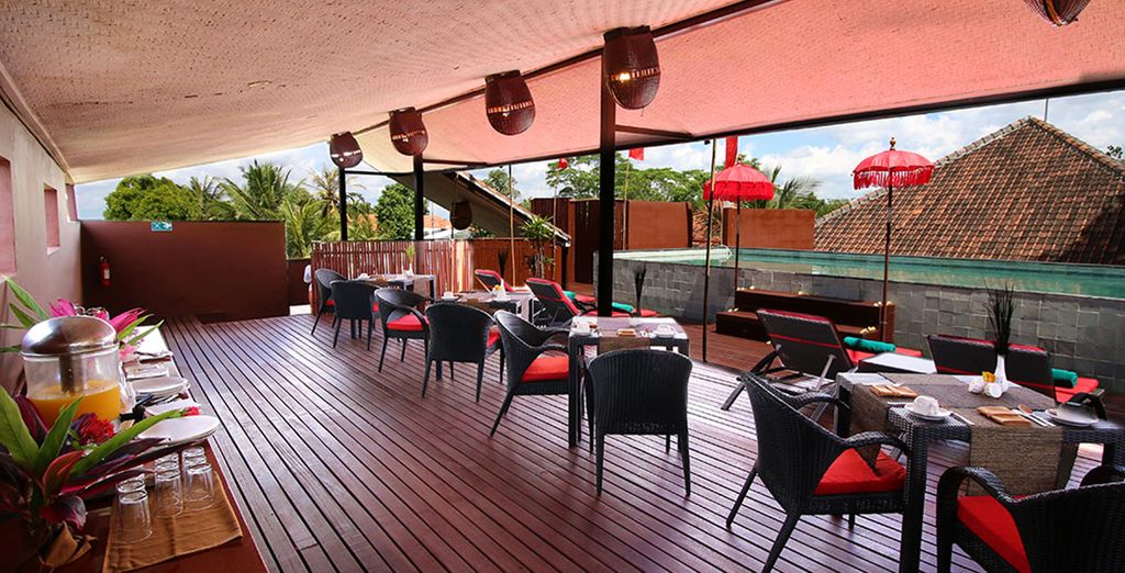 Petit Hotel 4* Ubud + Kupu Kupu Jimbaran Hotel 5*