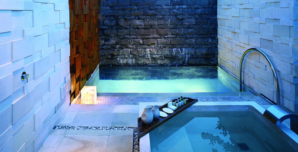 Desa Visesa Ubud 5* + Grand Hyatt Bali 5*