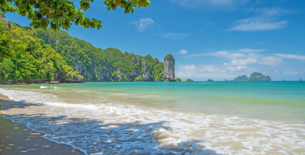 The Sukosol Hotel 5* + Deevana Krabi Resort 4* + Holiday Inn Resort Phi Phi Island 4* + Orchidacea Resort 4*