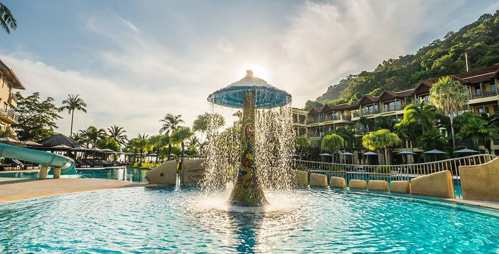 The Sukosol Hotel 5* + Phuket Marriott Resort and Spa, Merlin Beach 5* 