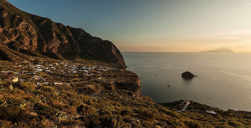 Alla scoperta delle Isole Eolie: Vulcano & Salina
