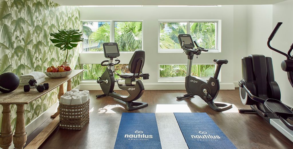 Nautilus South Beach, a SIXTY Hotel 5* + Royalton Blue Waters 5*