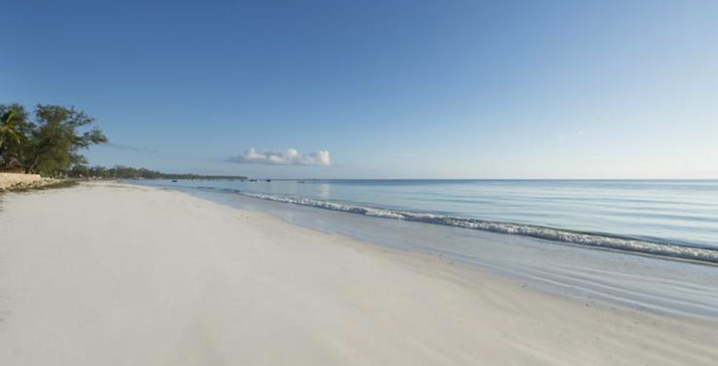 Uroa Bay Beach Resort 4*