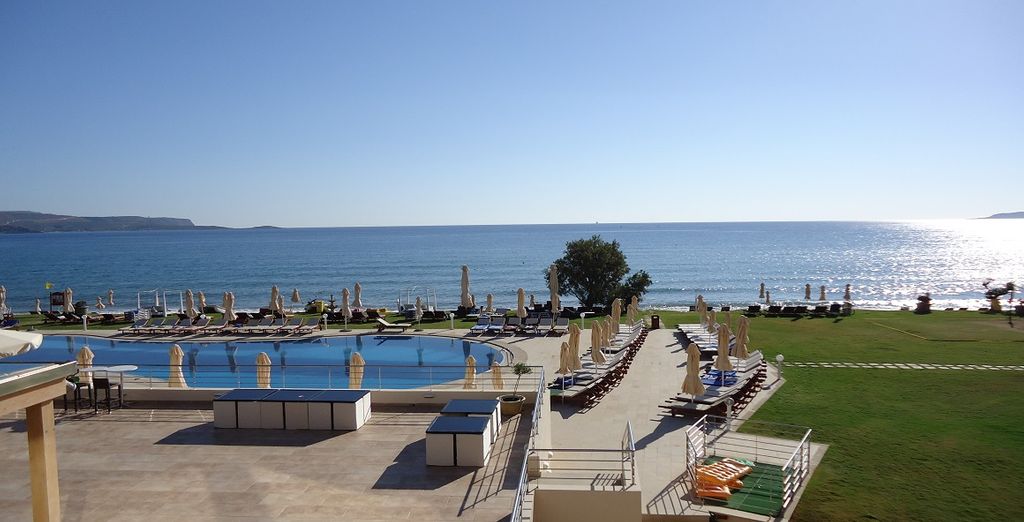 Kiani Beach Resort 5*
