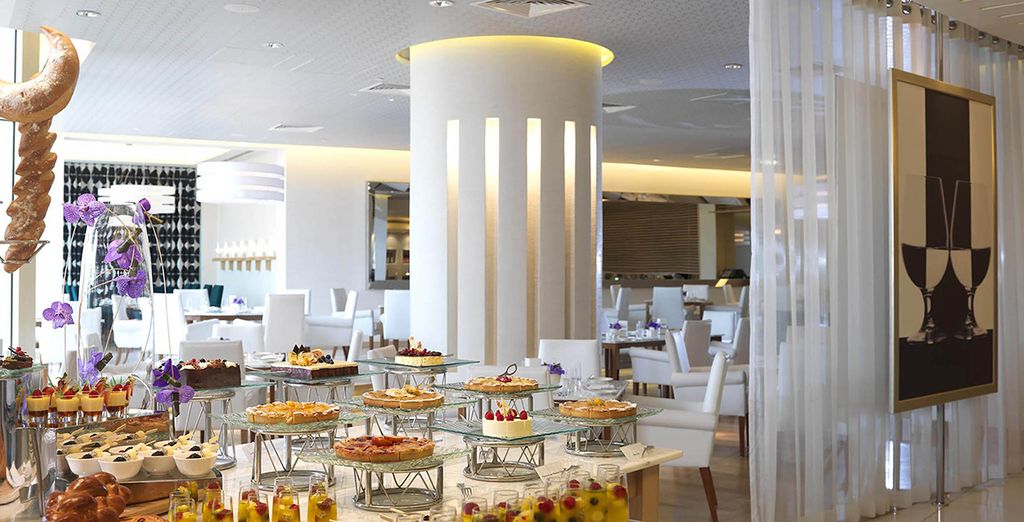 Raffles Hotel Dubai 5*