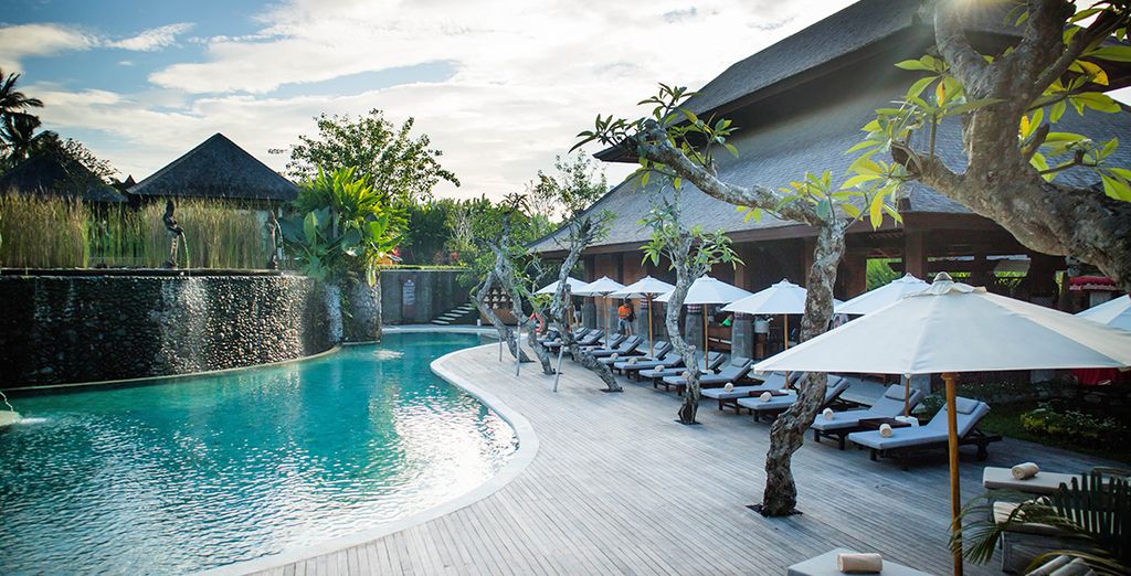 Royal Tulip Visesa 5* & The Sakala Resort Bali 5*