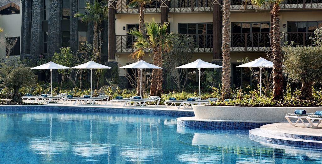 Lapita Dubai Parks & Resorts 4* + Dubai Parks + JW Marriott Marquis Dubai Hotel 5*