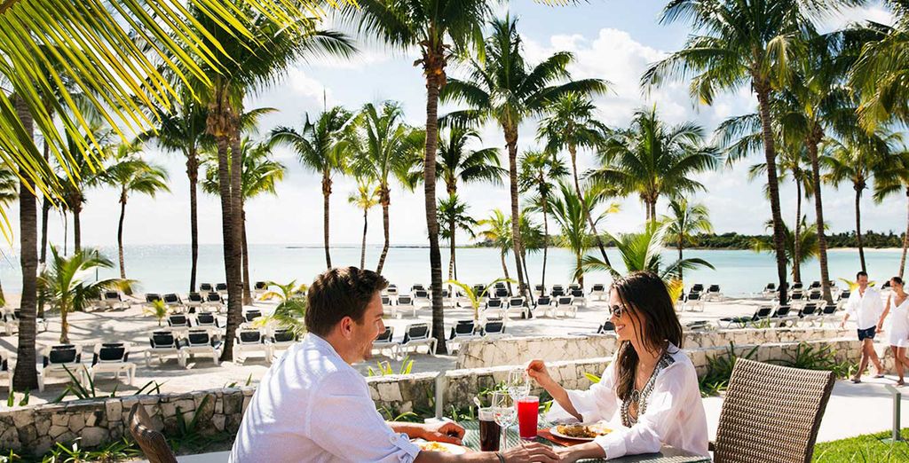 Holiday Inn New York Times Square + Barcelo Maya Beach 5*