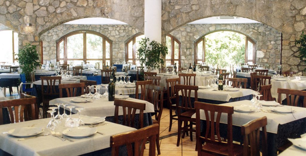 Hotel delle Stelle Beach Resort 4*