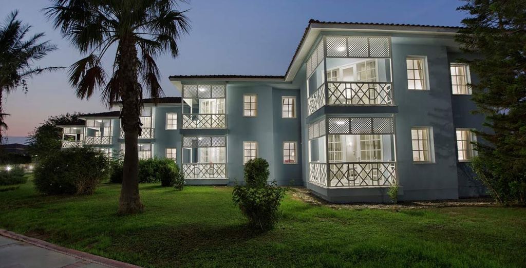 Euphoria Palm Beach Resort 5*