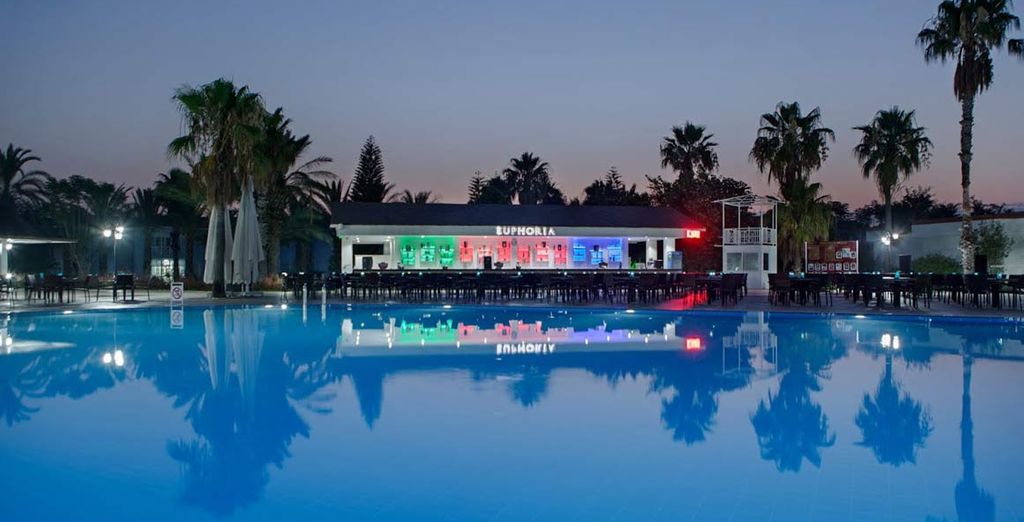 Euphoria Palm Beach Resort 5*
