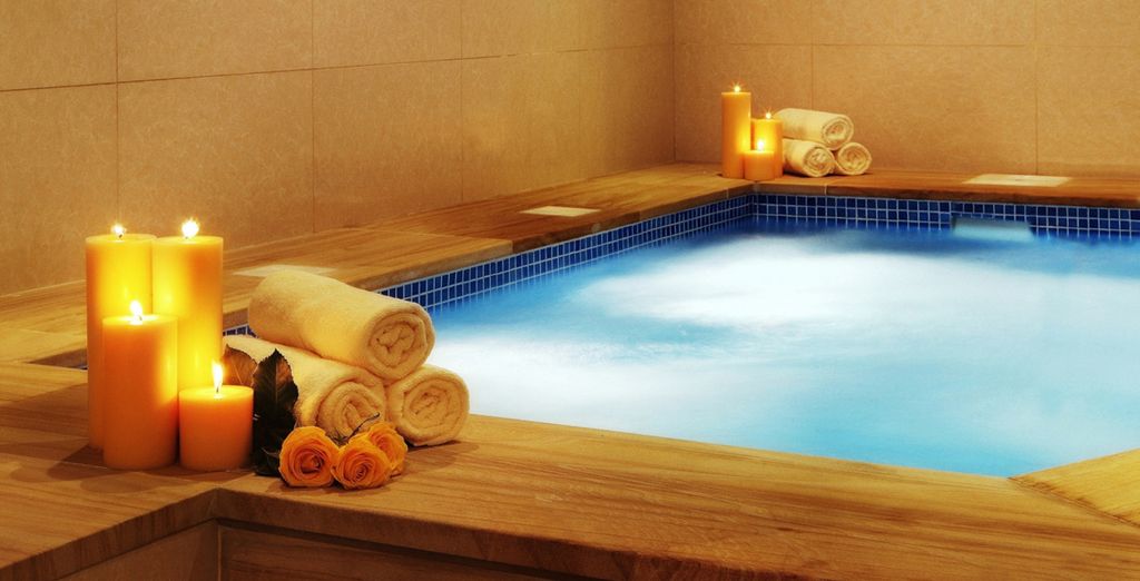 PARK REGIS Kris Kin Hotel 5*