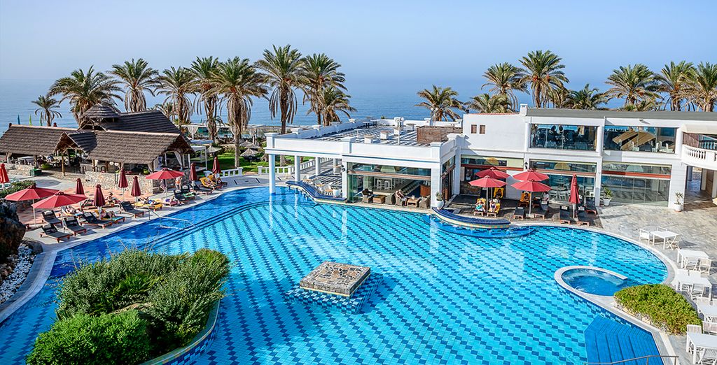 Radisson Blu Beach Resort 5*
