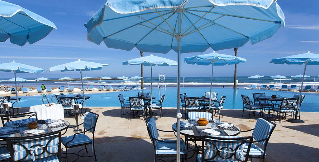 Amphitrite Palace Beach Resort 5*