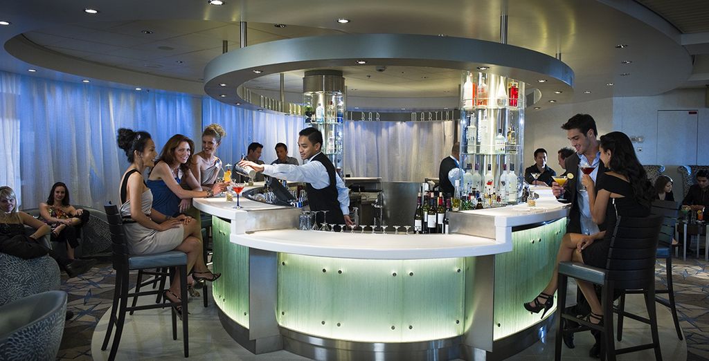 Soggiorno ad Abu Dhabi in 4* e Crociera nel Mar Arabico e in India a bordo di Celebrity Constellation