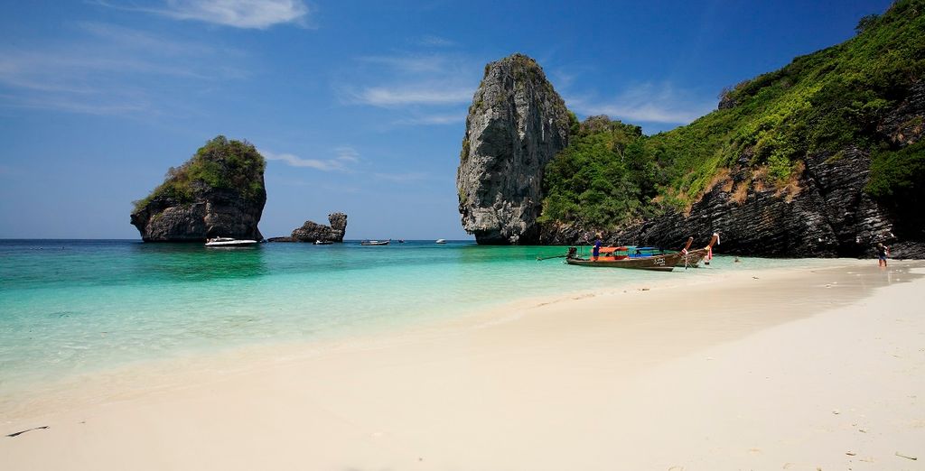 The Tide Beachfront Siray 5* & Zeavola Resort 5*